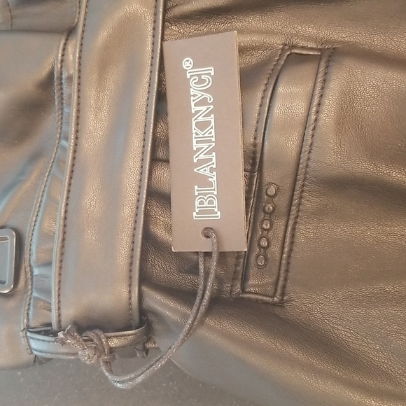 💕BLANKNYC💕 Belted Paperbag Waist Vegan Pants ~ Dark Secrets Black 28 NWT - Picture 10 of 13